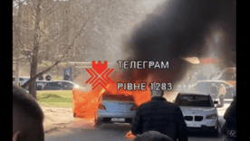 Взрыв возле ровенского ТЦК квалифицируют как попытку теракта: продолжается поиск подозреваемых/Фото: соцсети Взрыв возле ровенского ТЦК квалифицируют как попытку теракта: продолжается поиск подозреваемых