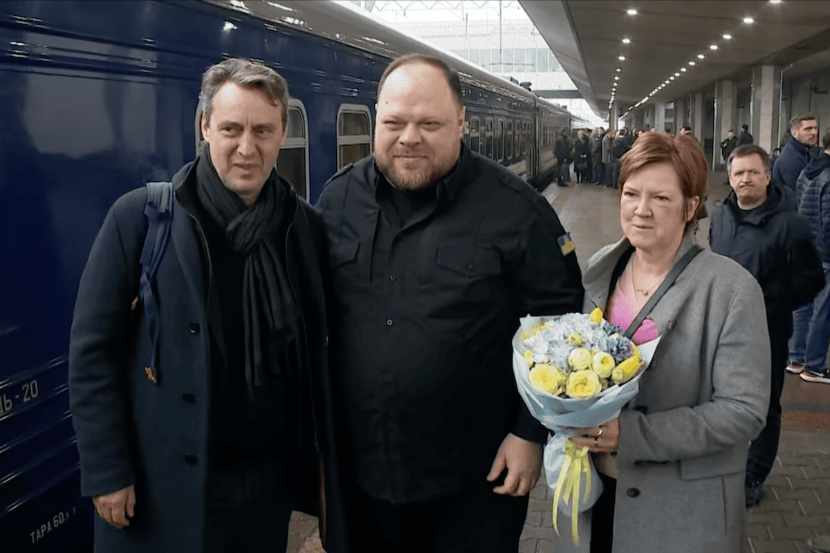 Сильний символ підтримки: в Київ прибули парламентські представники з усієї Європи