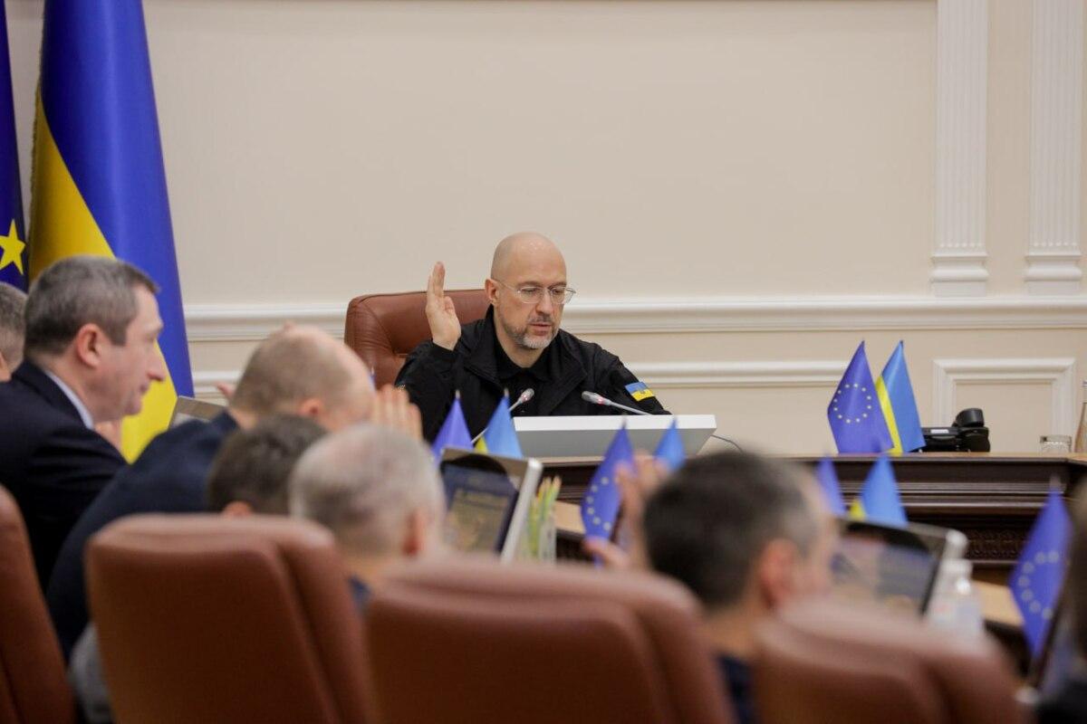 Засідання Кабміну 1 квітня: ухвалили рішення щодо забезпечення житлом ВПО Засідання Кабміну 1 квітня: ухвалили рішення щодо забезпечення житлом ВПО
