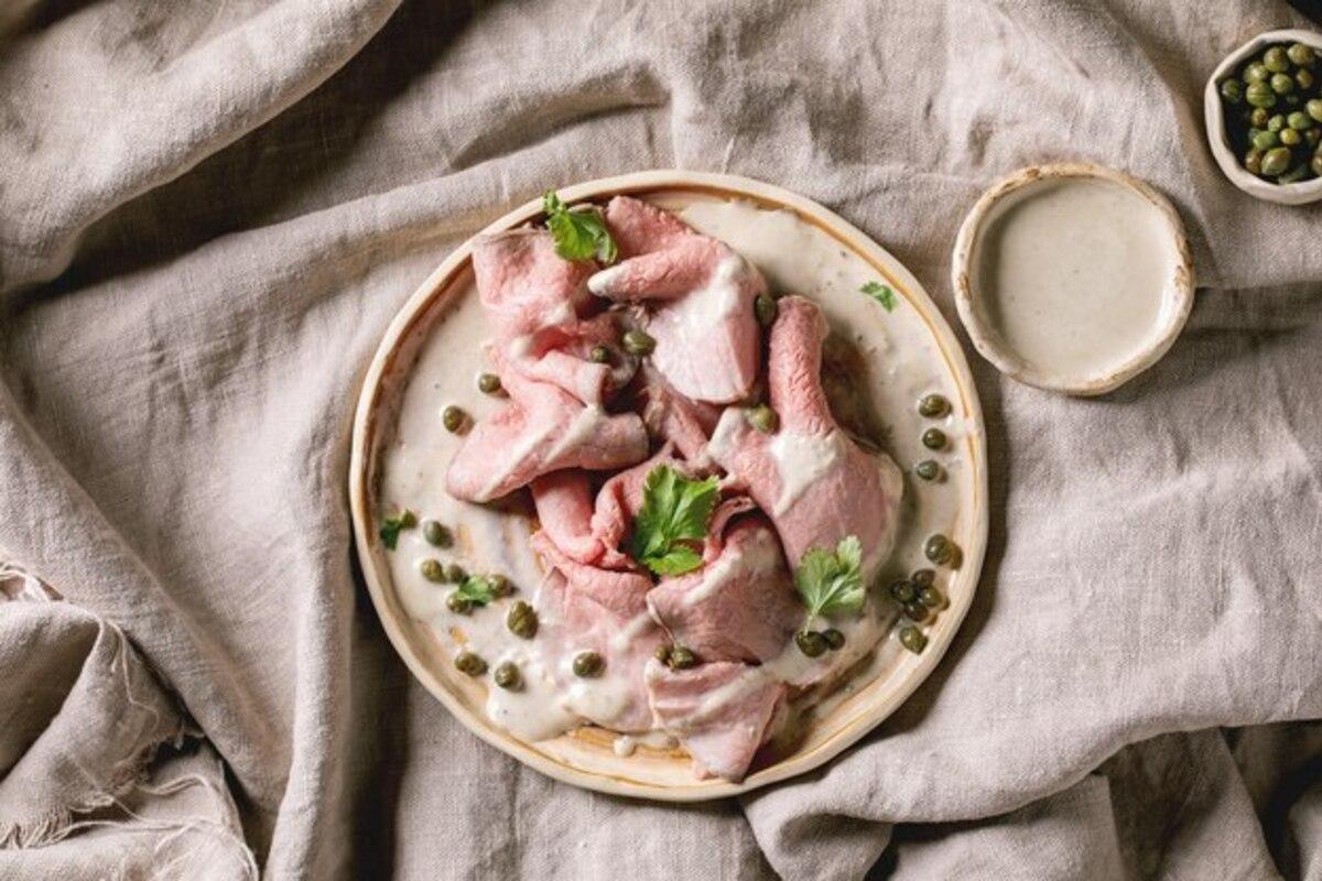 Вителло тоннато с жареным мясом: традиционная итальянская закуска
