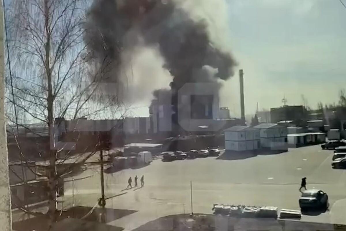 "Онежський суднобудівний завод" - це підприємство, яке займається будівництвом та ремонтом суден