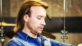 Олег Винник / Фото: instagram.com/olegg._.vynnyk "Зайві слова" чи зайвий скандал? Олег Винник повертається з новим треком на тлі суперечок