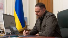 Конкретних дат щодо перемовин з США поки немає, але вони продовжаться/Фото: Андрій Єрмак Єрмак повідомив про "не дуже гарні" тенденції зближення з рф: що відомо про новий раунд перемовин