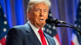 "Вони запанікували": Трамп розкритикував відповідні мита Китая/Фото: Getty Images "Вони запанікували": Трамп розкритикував відповідні мита Китая