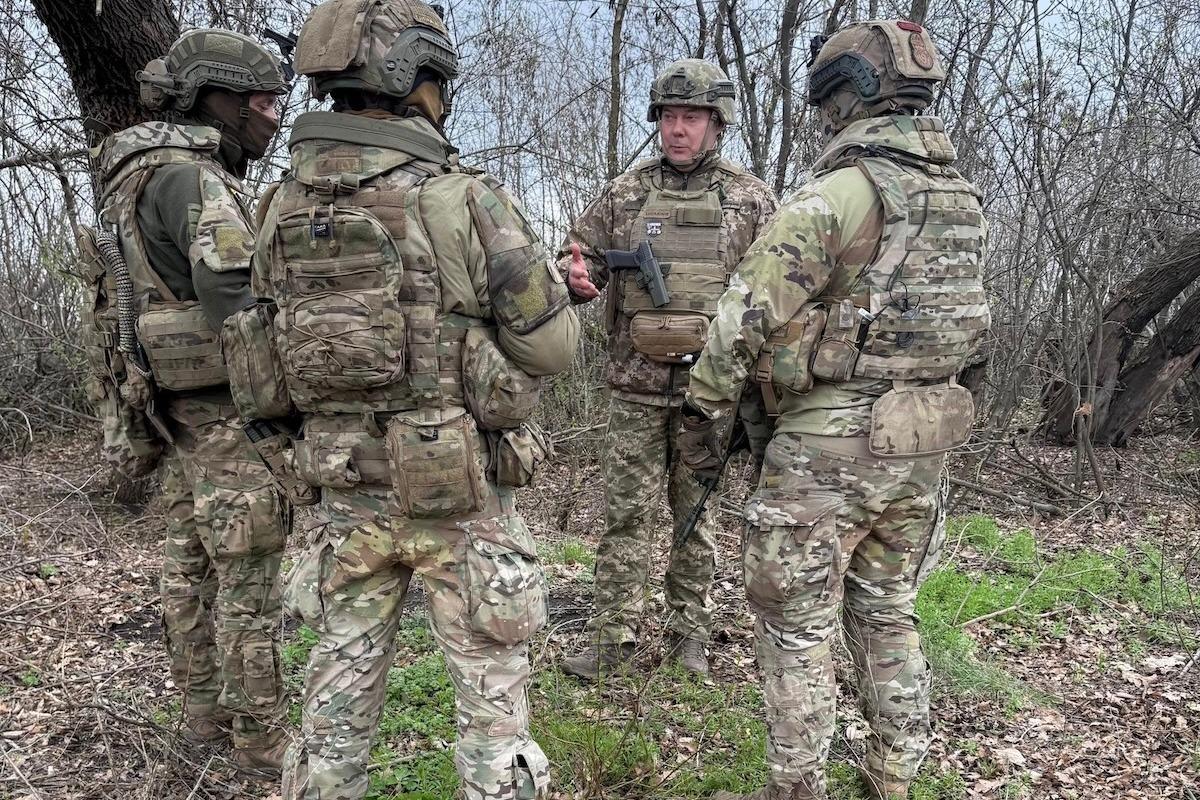 На напрямку Андріївка–Олексіївка противника було заманено пастку: мінуснули 120 піхотинців/Фото: Сергій Наєв На напрямку Андріївка–Олексіївка противника було заманено пастку: мінуснули 120 піхотинців (ВІДЕО)