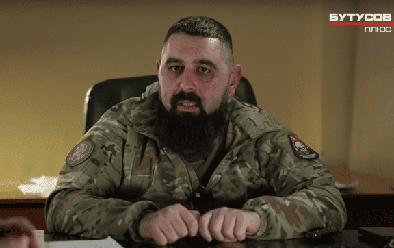 Командир 47 ОМБр собирает средства на приезд бойцов из Колумбии/Фото: кадр из видео Юрия Бутусова В 47 ОМБр рассказали, как колумбийская штурмовая рота воюет против россиян в Курской области