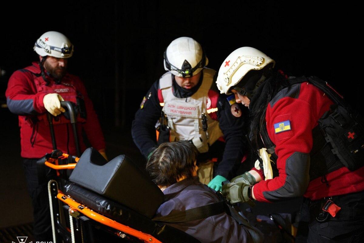 У Миколаєві пожежі після дроновоих ударів, на Київщині є руйнування: наслідки атак рф