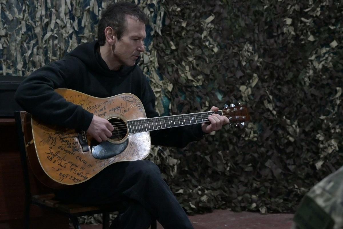 Вакарчук растрогал украинцев / Фото: instagram.com/sviatoslav.vakarchuk Вакарчук растрогал украинцев: "Лютый не проходит" - песня, ставшая голосом войны