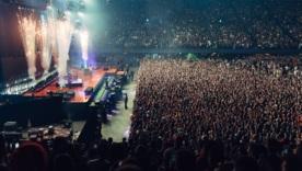 Концерт Twenty One Pilots / Фото: instagram.com/twentyonepilots Маленький украинец Артем покорил Берлин: спел с Twenty One Pilots на весь зал