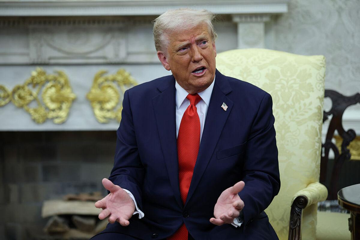 Трамп считает, что Зеленский начал войну, и критикует его за желание получить оружие