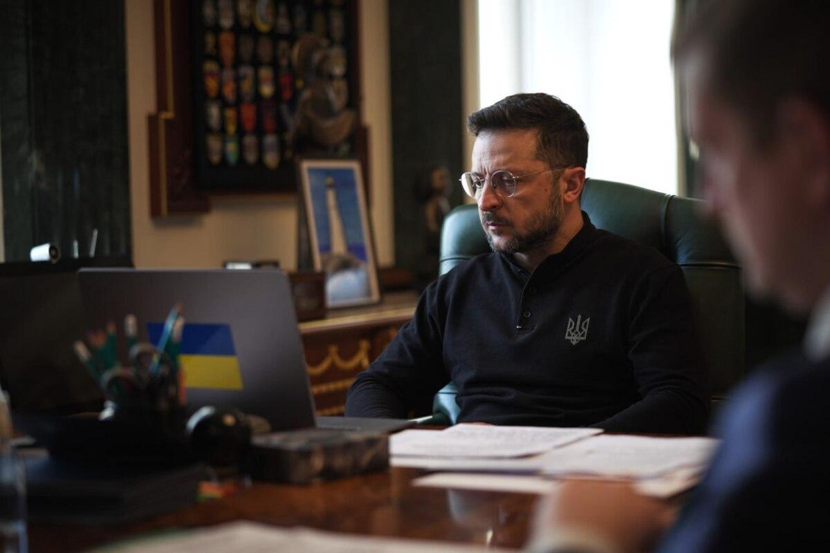 Зеленский анонсировал переговоры с тремя странами в Лондоне: среди них – США Зеленский анонсировал переговоры с тремя странами в Лондоне: среди них – США
