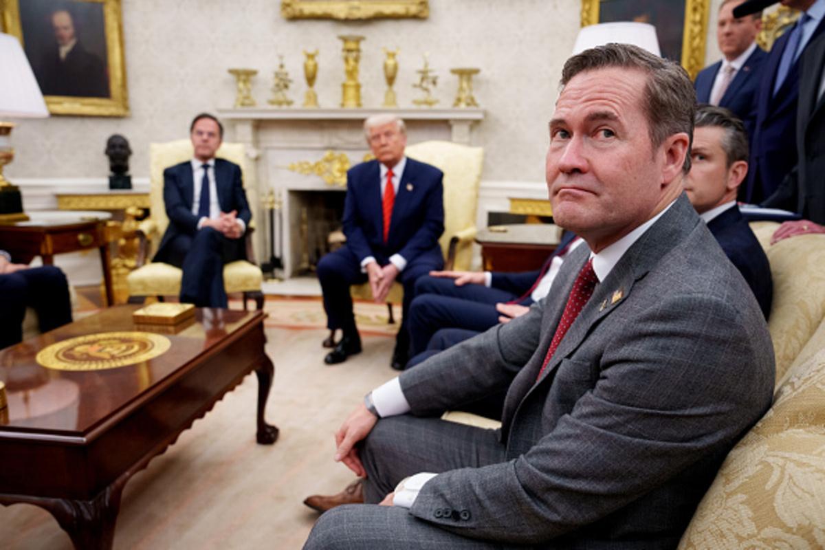 Кадрова чистка в команді Трампа: звільнено Волца та його заступника/Фото: Getty Images Кадрова чистка в команді Трампа: звільнено Волца та його заступника