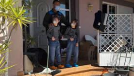 В Испании родители годами держали детей взаперти из-за страха перед коронавирусом/Фото: Oddity Central В Испании родители годами держали детей взаперти из-за страха перед коронавирусом