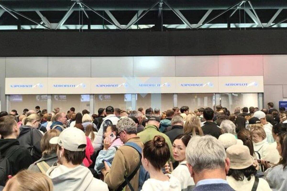 Дроны парализовали небо россии: десятки рейсов отменены/Фото: Економічна правда Дроны парализовали небо россии: десятки рейсов отменены