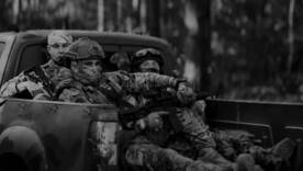 "100 років" боротьби / Кадр із відео Магія "НОВИХ ІМЕН": Пивоваров об'єднав ветерана, тіктокера та Стуса в одному потужному треку!
