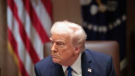 Трамп отказывается от санкций против рф, видит шанс на прогресс с путиным/Фото: Getty Images Санкции – путь в никуда, путин хочет мира: неожиданный поворот в отношениях США и рф