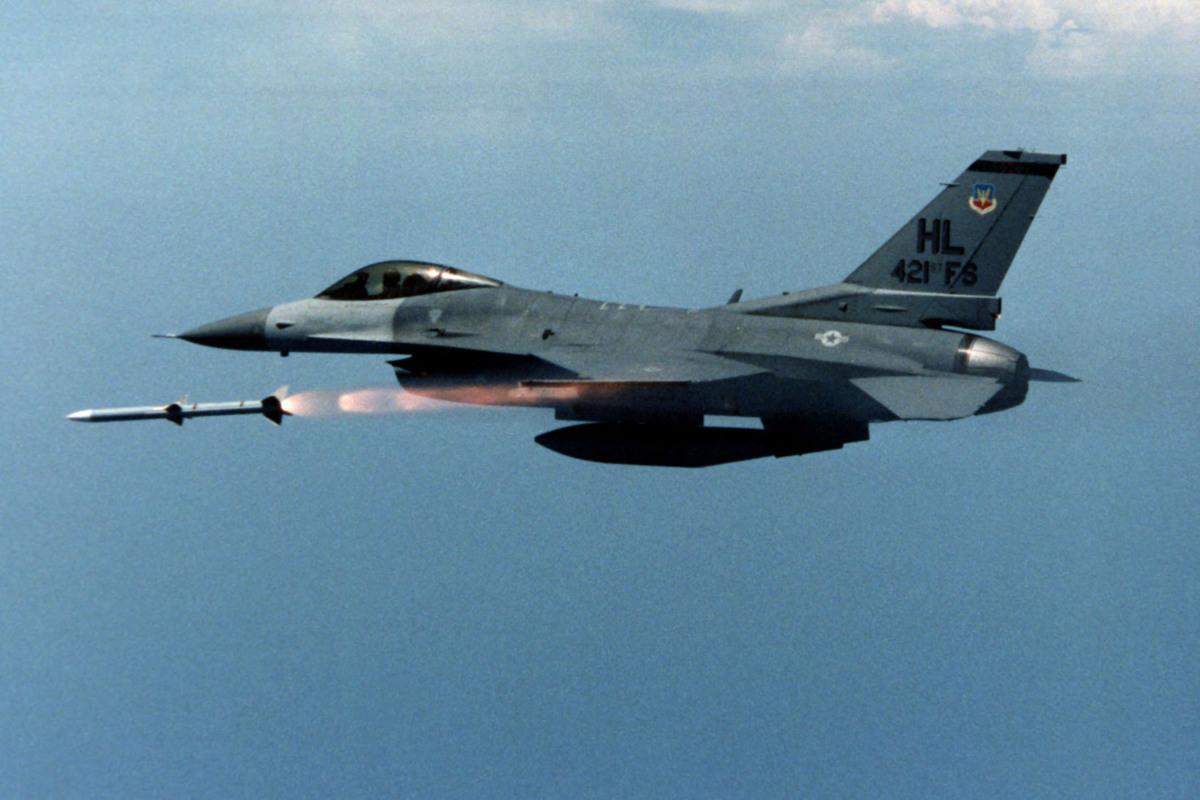 Битва за небо начинается: Украина получила последнюю партию F-16 / Фото: Getty Images Битва за небо начинается: Украина получила последнюю партию F-16