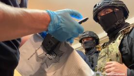 Четверо осіб відповідатимуть за напад на ТЦК у Черкасах: їм загрожує до 5 років за ґратами/Фото: Поліція Черкаської області Четверо осіб відповідатимуть за напад на ТЦК у Черкасах: їм загрожує до 5 років за ґратами/Фото: Поліція Черкаської області