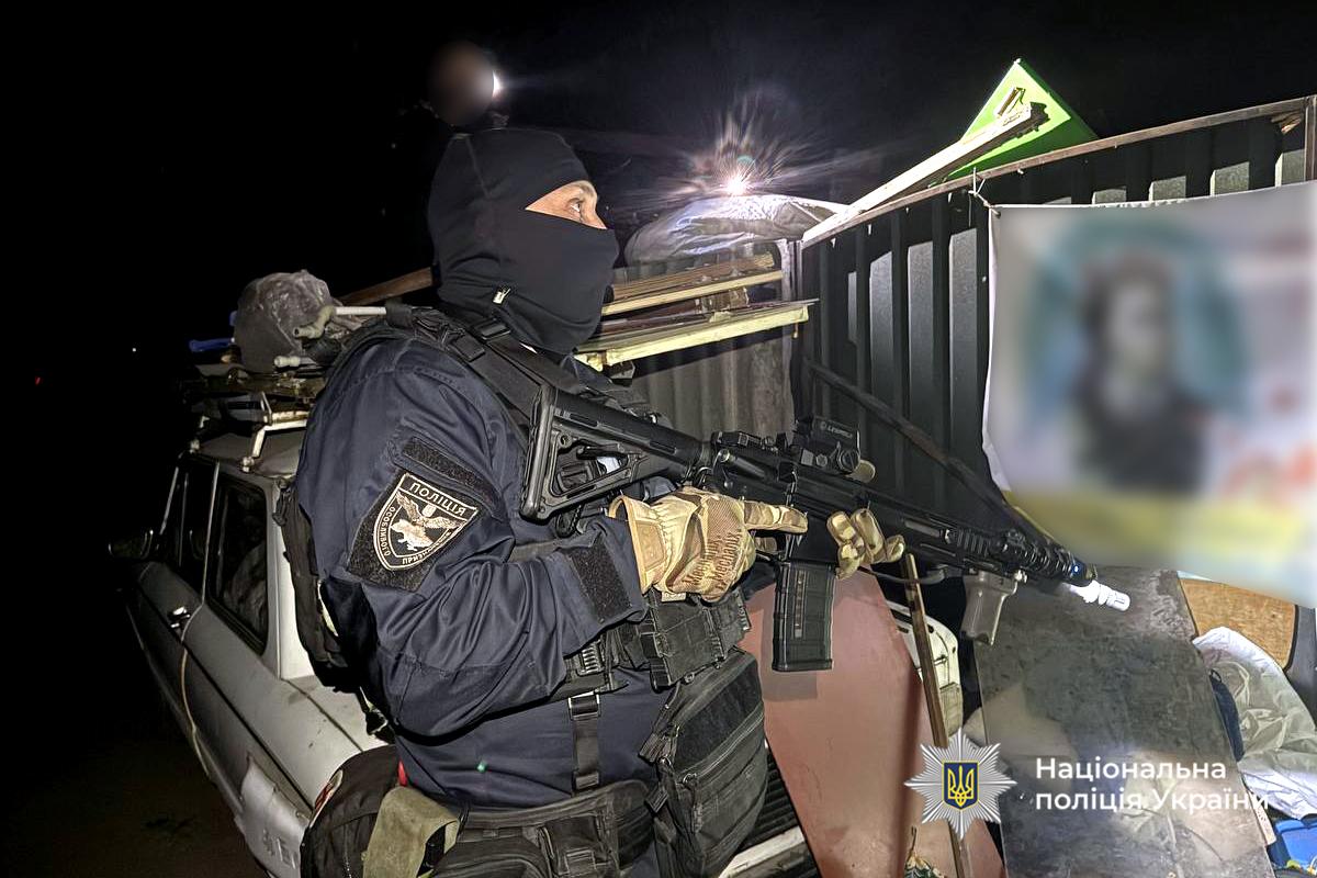 Четверо осіб відповідатимуть за напад на ТЦК у Черкасах: їм загрожує до 5 років за ґратами/Фото: Поліція Черкаської області Четверо осіб відповідатимуть за напад на ТЦК у Черкасах: їм загрожує до 5 років за ґратами/Фото: Поліція Черкаської області