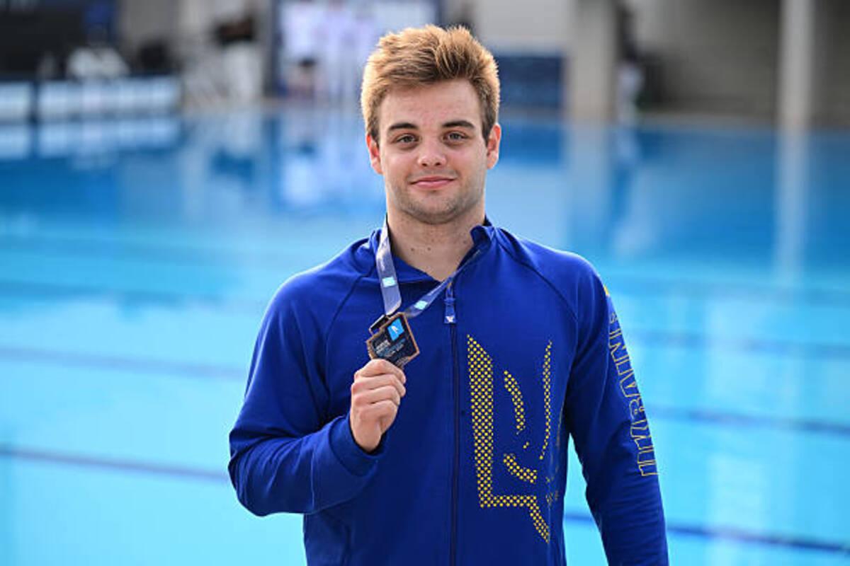 Еще одна медаль. Коновалов взял бронзу Чемпионата Европы по прыжкам в воду с трамплина