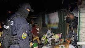 Четверо осіб відповідатимуть за напад на ТЦК у Черкасах: їм загрожує до 5 років за ґратами/Фото: Поліція Черкаської області Четверо осіб відповідатимуть за напад на ТЦК у Черкасах: їм загрожує до 5 років за ґратами/Фото: Поліція Черкаської області