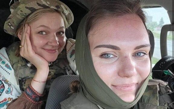 Марина Круть присвятила нагороду "Жінка України" своїй подрузі Ірині Цибух / Фото: Instagram/bandura_krut Пісня буде поміж нас: Марина Круть присвятила нагороду "Жінка України" своїй подрузі-Героїні