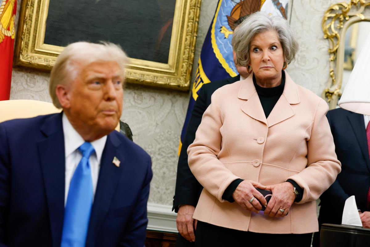 Невідомий імітував радницю Трампа Сьюзі Вайлз і просив про дивні речі. Фото: GettyImages/Автор- Anna Moneymaker Сьюзі Вайлз