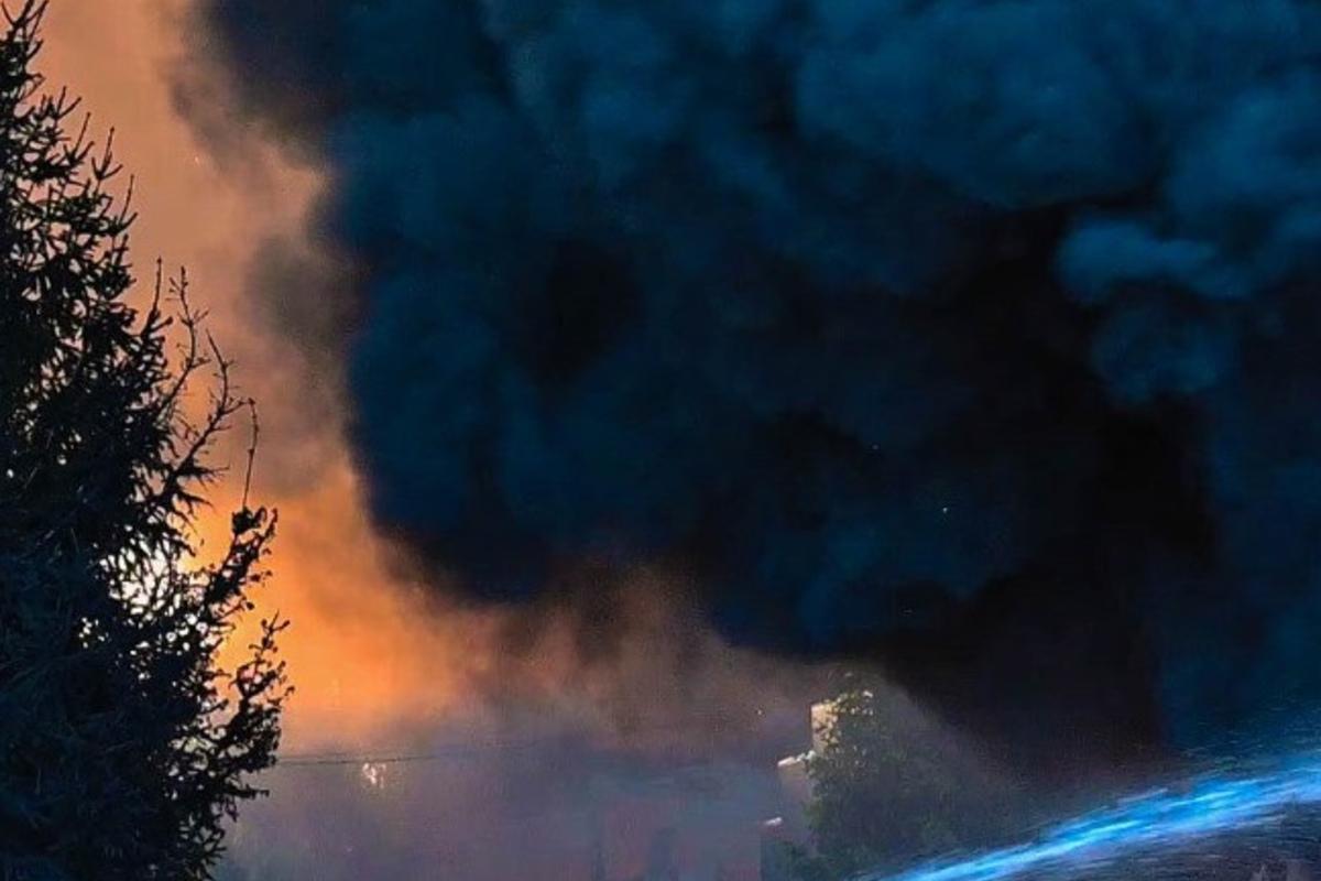 В России снова "ничего не произошло"/Иллюстративное фото ГСЧС Сирены, паника, взрывы, пожары: россию снова атаковали дроны – видео