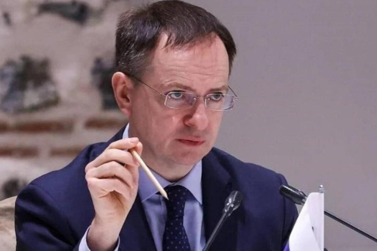 Мединский цинично отверг вопрос украинских детей