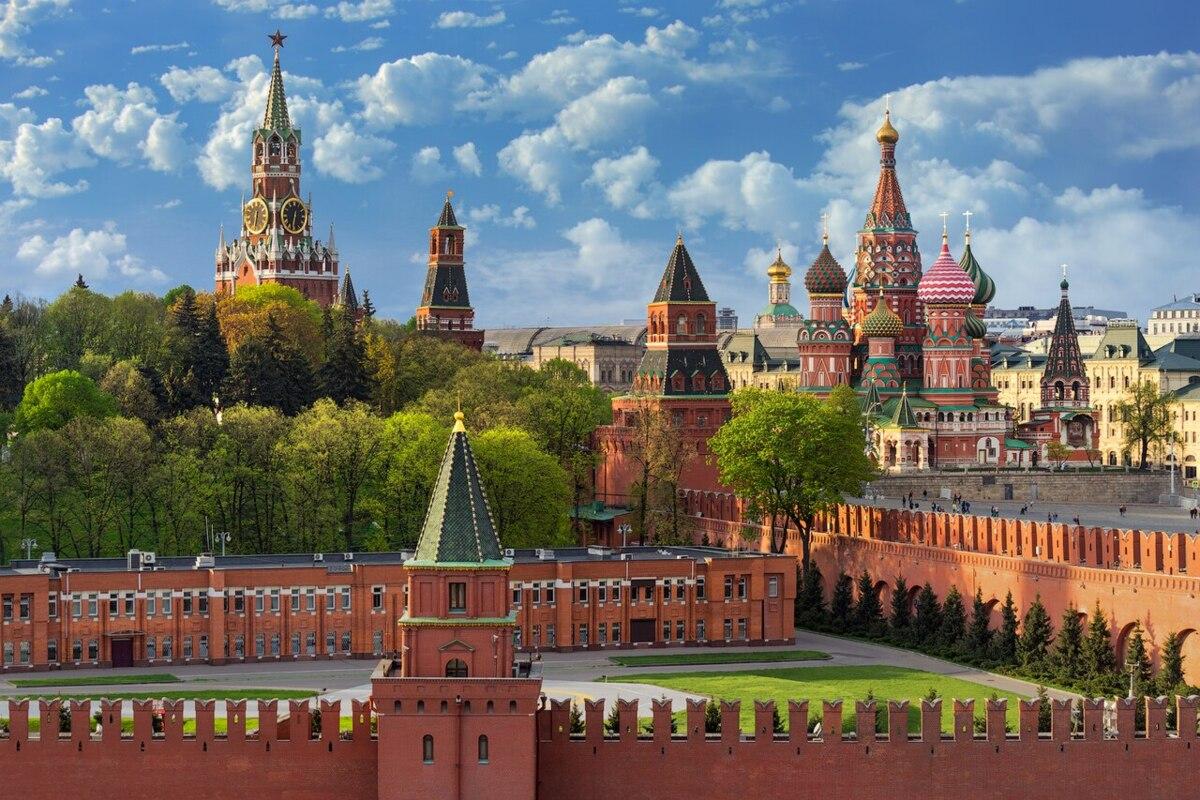 В Кремле ответили на предложение встречи Путина с Зеленским и Трампом / Фото: Википедия В Кремле ответили на предложение встречи Путина с Зеленским и Трампом