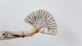 Які знаки зможуть заробити більше у п’ятницю? Фінансовий гороскоп на 6 червня/Фото: pexels Які знаки зможуть заробити більше у п’ятницю? Фінансовий гороскоп на 6 червня