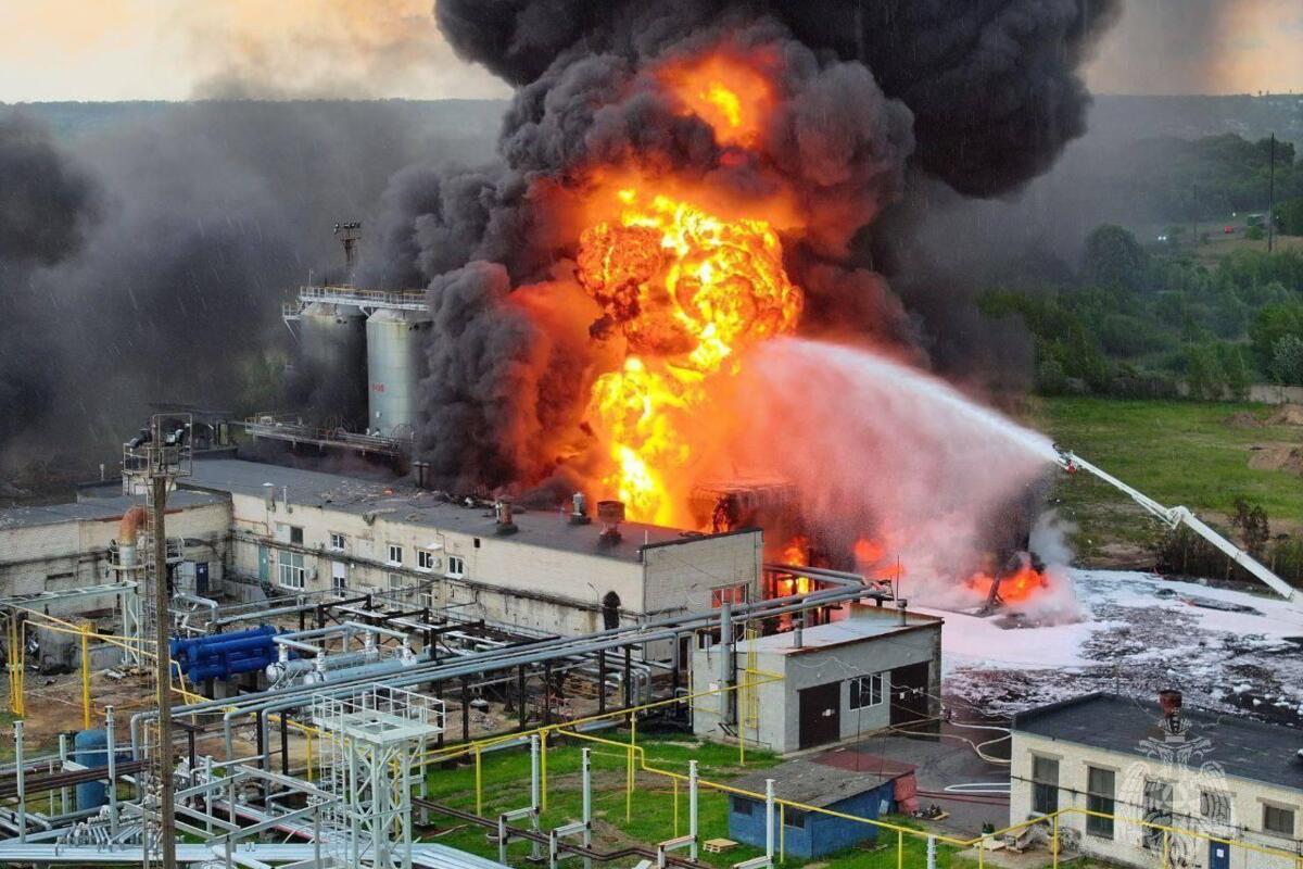Украинские дроны атаковали ключевой российский нефтеперерабатывающий завод в кстово нефтеперерабатывающий завод кстово
