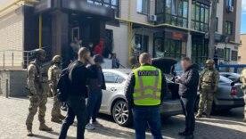 Поліція спільно з СБУ ліквідували два канали незаконної торгівлі зброєю/Фото: Нацполіція, СБУ Поліція спільно з СБУ ліквідували два канали незаконної торгівлі зброєю/Фото: Нацполіція, СБУ