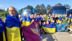 Україна повернула з російського полону важкопоранених воїнів /Фото: Сухопутні війська, Володимир Зеленський Україна повернула з російського полону важкопоранених воїнів /Фото: Сухопутні війська, Володимир Зеленський