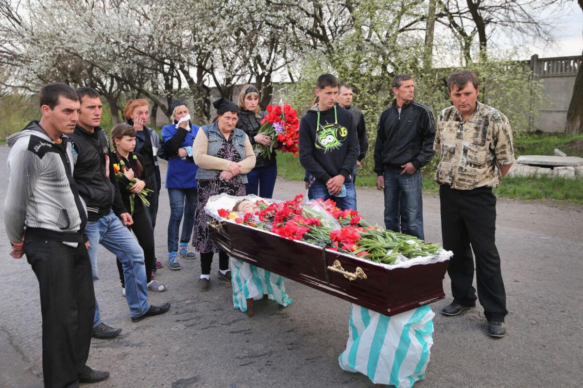 Більше смертей, більше протезів: як війна змінює російське суспільство/Фото: Getty Images Прибутки на війні: ритуальний бізнес в рф б'є рекорди