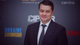 Разумков инициирует отставку Правительства: “Если они останутся — мы потеряем всё”/Фото: Дмитро Разумков_Офіційно Разумков инициирует отставку Правительства: “Если они останутся — мы потеряем всё”