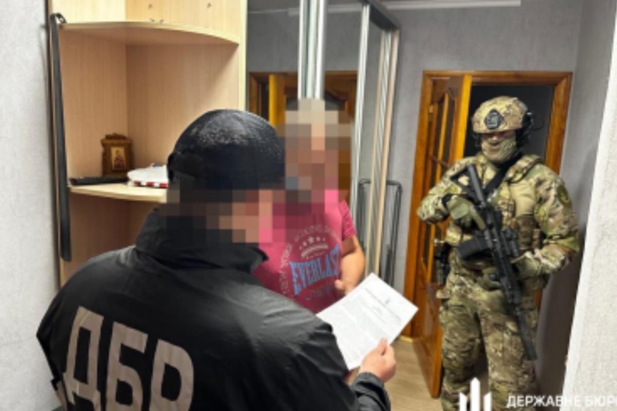 "Годував" корупцію: викрито схему розкрадання на харчуванні військових ЗСУ / Фото: ДБР "Годував" корупцію: викрито схему розкрадання на харчуванні військових ЗСУ