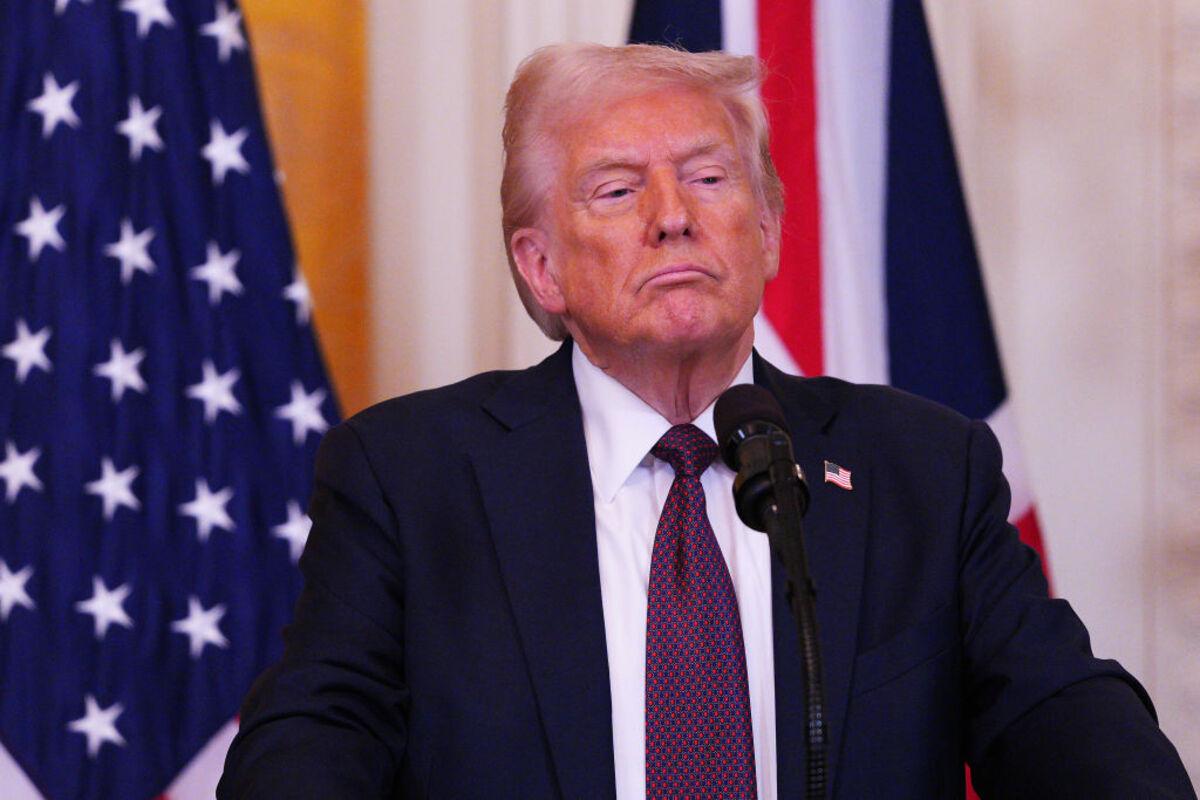 Судьба Ирана решится через две недели: Трамп намекает на переговоры или... силу/Фото: Getty Images США дают Ирану две недели на переговоры, но "не боятся силы"
