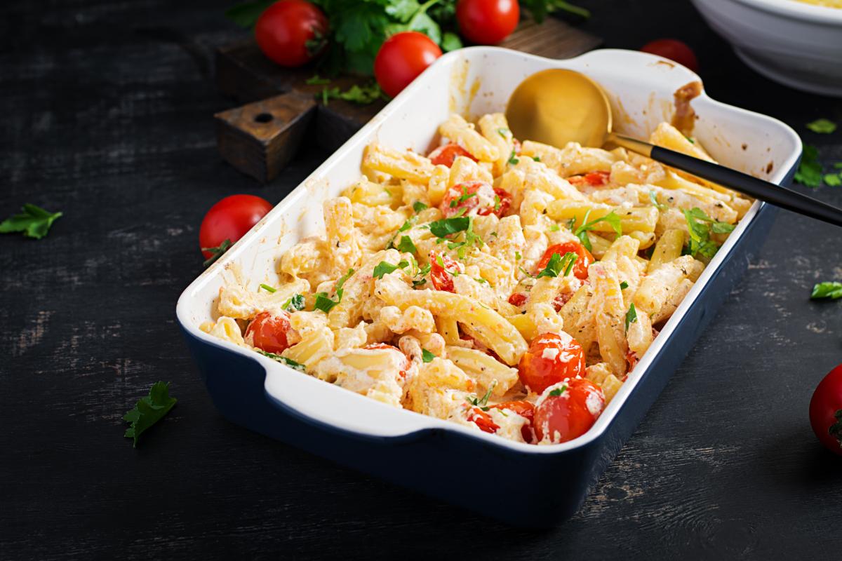 Курица, сыр, паста: идеальный микс в запеканке / Фото: freepik Курица, сыр, паста: идеальный микс в запеканке, которая сведет вас с ума