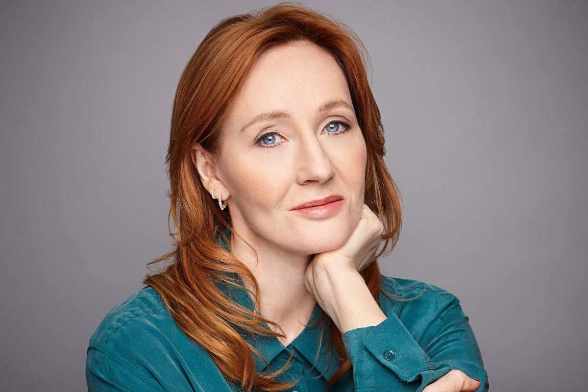 Джоан Роулинг / Фото: facebook.com/JKRowling "Не просто пересказ!" Сериал о Гарри Поттере от HBO: Роулинг дала зеленый свет