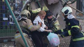 Последствия атаки Киеве 23 июня/Фото: ГСЧС Последствия атаки Киеве 23 июня/Фото: ГСЧС