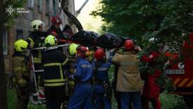 Киев под ударом: 6 погибших, 31 ранен – Красный Крест и спасатели работают на руинах / Фото: ЧХУ Киев под ударом: 6 погибших, 31 ранен – Красный Крест и спасатели работают на руинах / Фото: ЧХУ