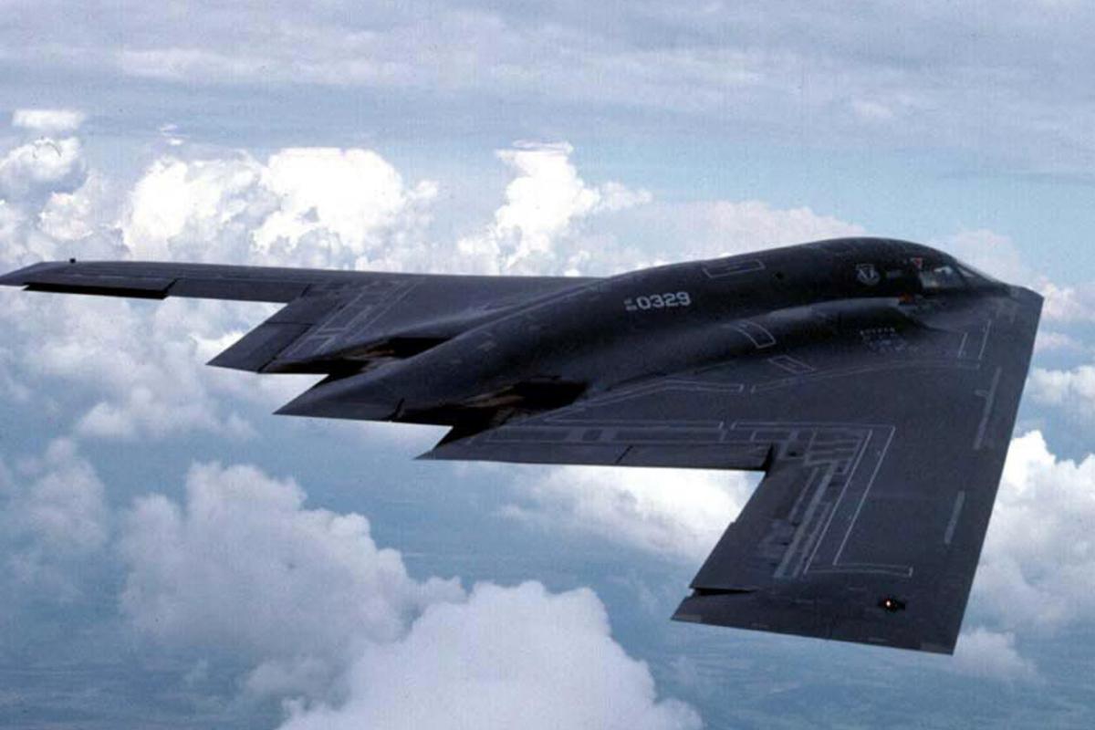 После тайной атаки – США показали, как B-2 приземляются после бомбардировки иранских объектов / Фото: Википедия После тайной атаки – США показали, как B-2 приземляются после бомбардировки иранских объектов