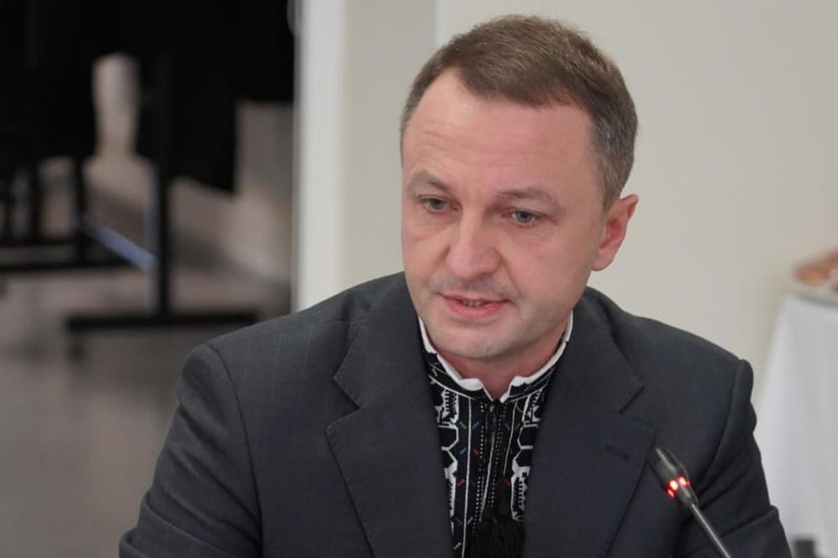 Лина Костенко и Жадан объединились: мощный призыв к Кабмину относительно языкового омбудсмена / Фото: Facebook Тарас Креминь Лина Костенко и Жадан объединились: мощный призыв к Кабмину относительно языкового омбудсмена