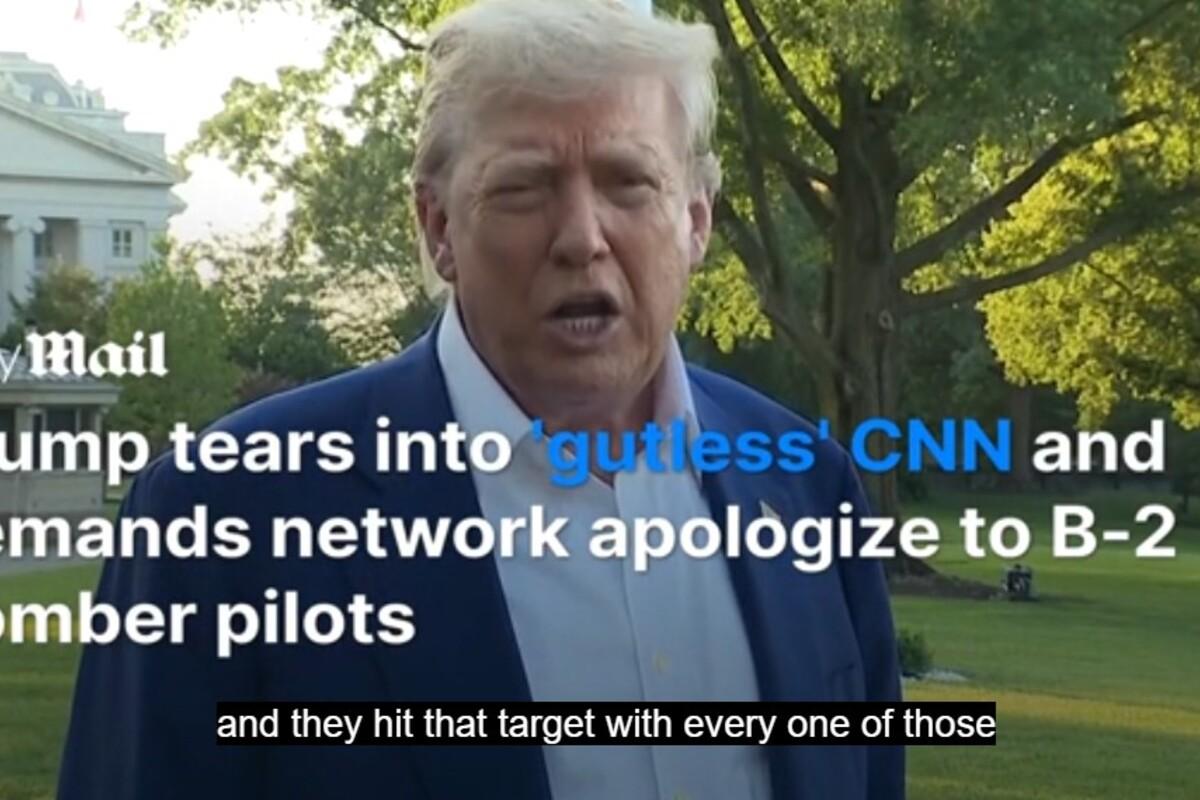 Трамп разразился тирадой против «подонков» CNN из-за сообщений об американских ударах Трамп разразился тирадой против «подонков» CNN из-за сообщений об американских ударах