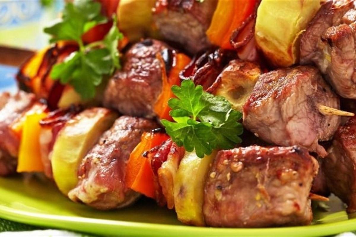 Шашлик із полуничною ноткою: маринад, який перевертає уявлення про м’ясо