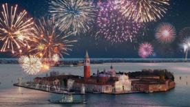 Свято у Венеції / Фото: instagram.com/venice Весілля Безоса у Венеції: гостей виселили з люксового готелю, а місто готове до протестів