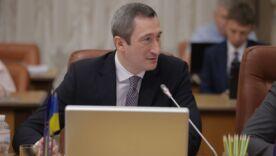 Засідання уряду важливіше: суд переніс розгляд справи віцепрем'єра Чернишова/Фото: Facebook Олексій Чернишов Перенесення слухання та застава замість ґрат: як судять Чернишова