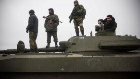 Война истощает: Россия вынуждена восстанавливать старую советскую бронетехнику/Фото: Getty Images Запасы истощаются: РФ полагается на старый металлолом для войны