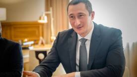 Чернышов под прицелом: НАБУ оценивает его свободу в 120 млн и требует отстранения от должности / Фото: Facebook Алексей Чернышов Чернышов под прицелом: НАБУ оценивает его свободу в 120 млн и требует отстранения от должности / Фото: Facebook Алексей Чернышов